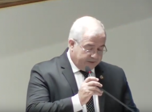 TCE julga irregular pintura de postes realizadas pela administração Silvestre, diz vereador