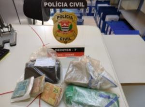 Polícia Civil detém dois e um adolescente que vendiam crack e maconha em Avaré 