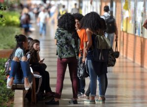 Estudantes com Fies podem suspender parcelas a partir de hoje (06)