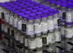 Pfizer cobra R$ 1 bilhão a mais pelo mesmo nº de vacinas