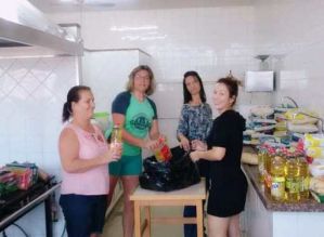APAE  realiza doações de cestas básicas às famílias de assistidos pela Instituição