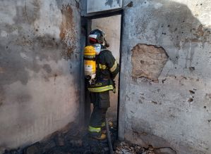 Avaré: Criança de 2 anos morre queimada após casa com seis irmãos menores de idade pegar fogo