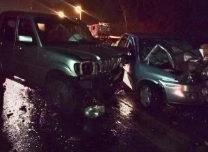 Mulher morre em batida entre carro e caminhonete em rodovia de Avaré