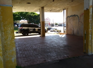 Travesti agredida com blocos de concreto tem alta após mais de um mês internada em Avaré