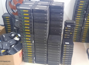 Polícia apreende mais de 2 mil aparelhos de internet desviados de operadora