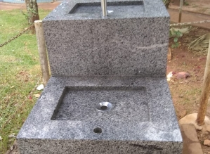 Recém instalado, bebedouro já sofre furto no Largo São João