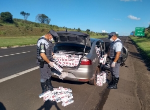  TOR flagra motorista que contrabandeava cigarros perto de Iaras