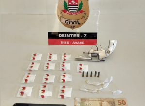 Polícia Civil de Avaré prende homem por porte ilegal de arma e tráfico de drogas