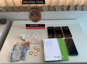 Polícia Civil prende três por tráfico e associação para o tráfico de drogas