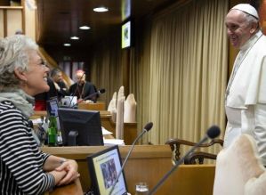 Papa nomeia jornalista brasileira para vice-direção da Sala de Imprensa do Vaticano