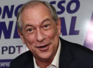 Ciro Gomes é oficialmente o primeiro candidato à presidência da República