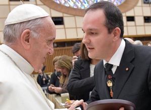 Avareense desenvolve trabalho na Secretaria para a Comunicação do Vaticano