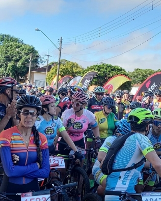 Copa de mountain bike reúne centenas de atletas em Avaré