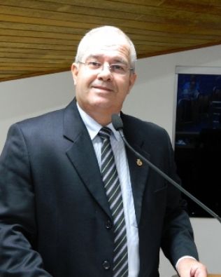 Vereador destaca programas da PM que auxiliam a educação e defende “Operação Delegada”