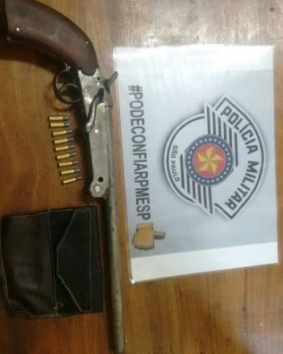 PM de Itaí prende homem com garrucha