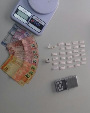 Polícia Civil cumpre 40 mandados de prisão e apreende mais de três quilos de drogas