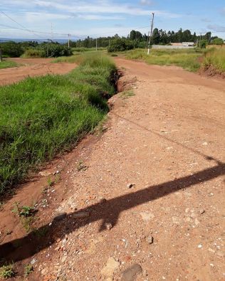 Avaré: Bairro São José continua abandonado