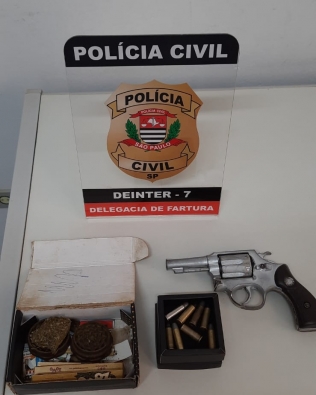 Homem é preso por tráfico de drogas e posse irregular de arma