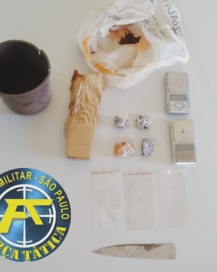 Força Tática e Rocam prendem traficante que agia na Vila Timóteo em Avaré