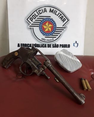 PM prende indivíduo por tráfico de drogas e posse de munições em Manduri