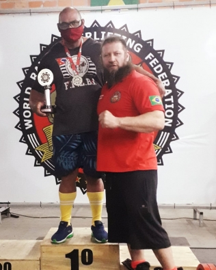 Atleta de Avaré vence campeonato de supino no Paraná