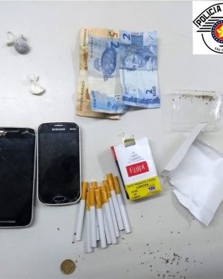 Casal é preso ao traficar no Largo Santa Cruz em Avaré