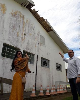 Vereadores flagram escola em mal estado de conservação em Avaré