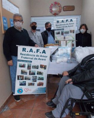 Rotary Club de Avaré doou materiais de combate ao COVID-19 para o Asilo RAFA