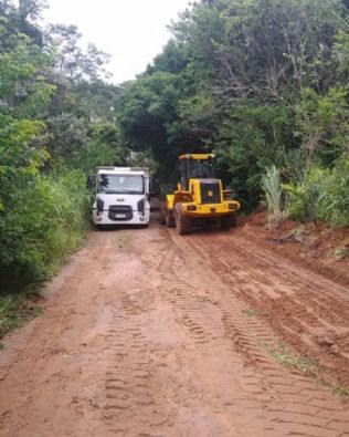 Estradas rurais passam por reparos e são liberadas após a chuva em Botucatu